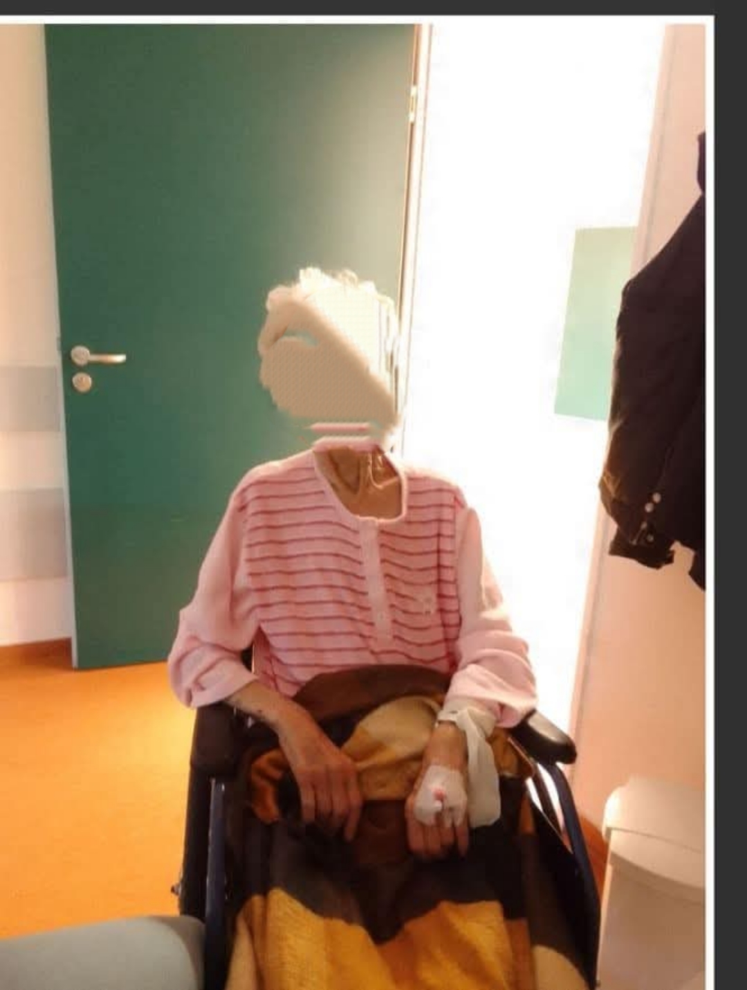 Demens beteg gondozás 24 órában ismét Pest megye. Épp ķórházi látogatás